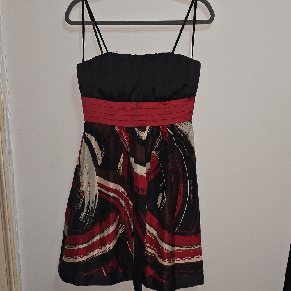 Max and Cleo Black Tan and Red Abstract Mini Dress Size 8